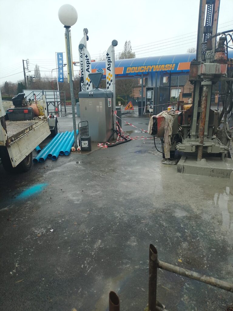 Chantier de forage d'eau à Valenciennes réalisé par Eco Eau, spécialiste Nord 59